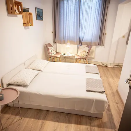 Starite Borove Lodge *