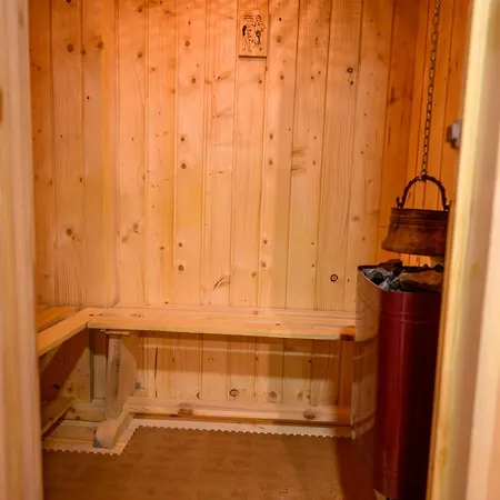 Lodge Starite Borove