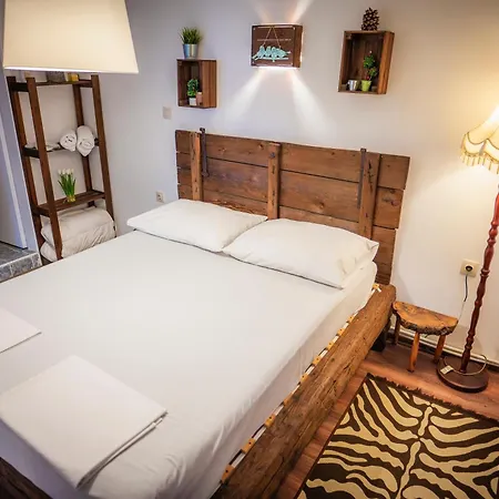 Starite Borove אכסניה *