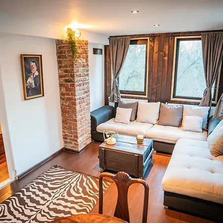 Starite Borove Lodge *