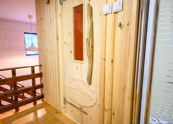 بيت خشبي Starite Borove