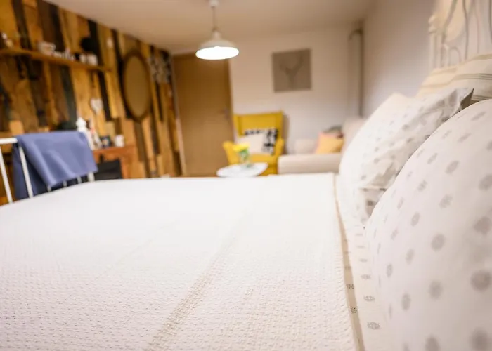 Starite Borove بيت خشبي Sinagovtsi