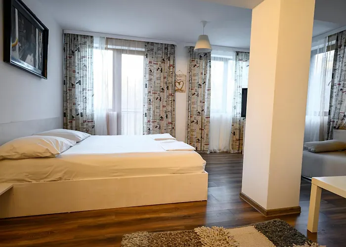 Starite Borove بيت خشبي *