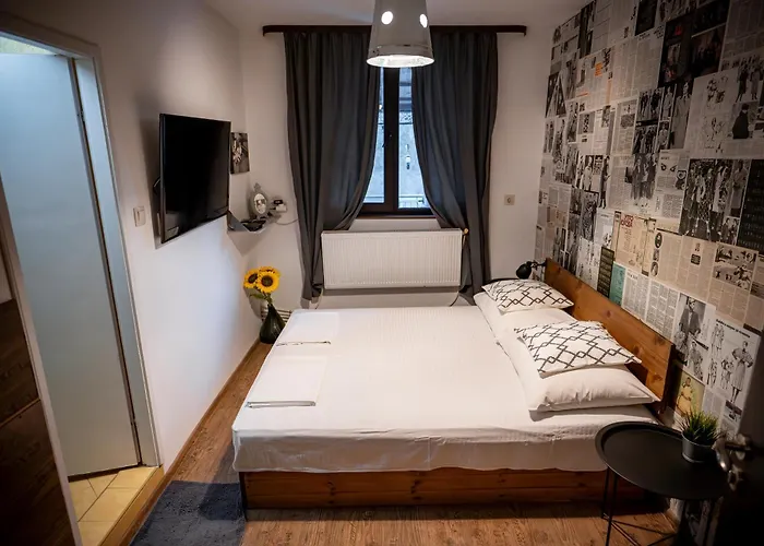 Starite Borove بيت خشبي Sinagovtsi