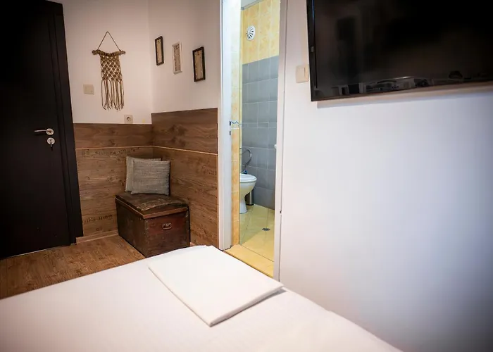 Starite Borove بيت خشبي Sinagovtsi